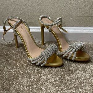 Schutz Jewel heeled sandal size 6 worn for ONE PHOTO